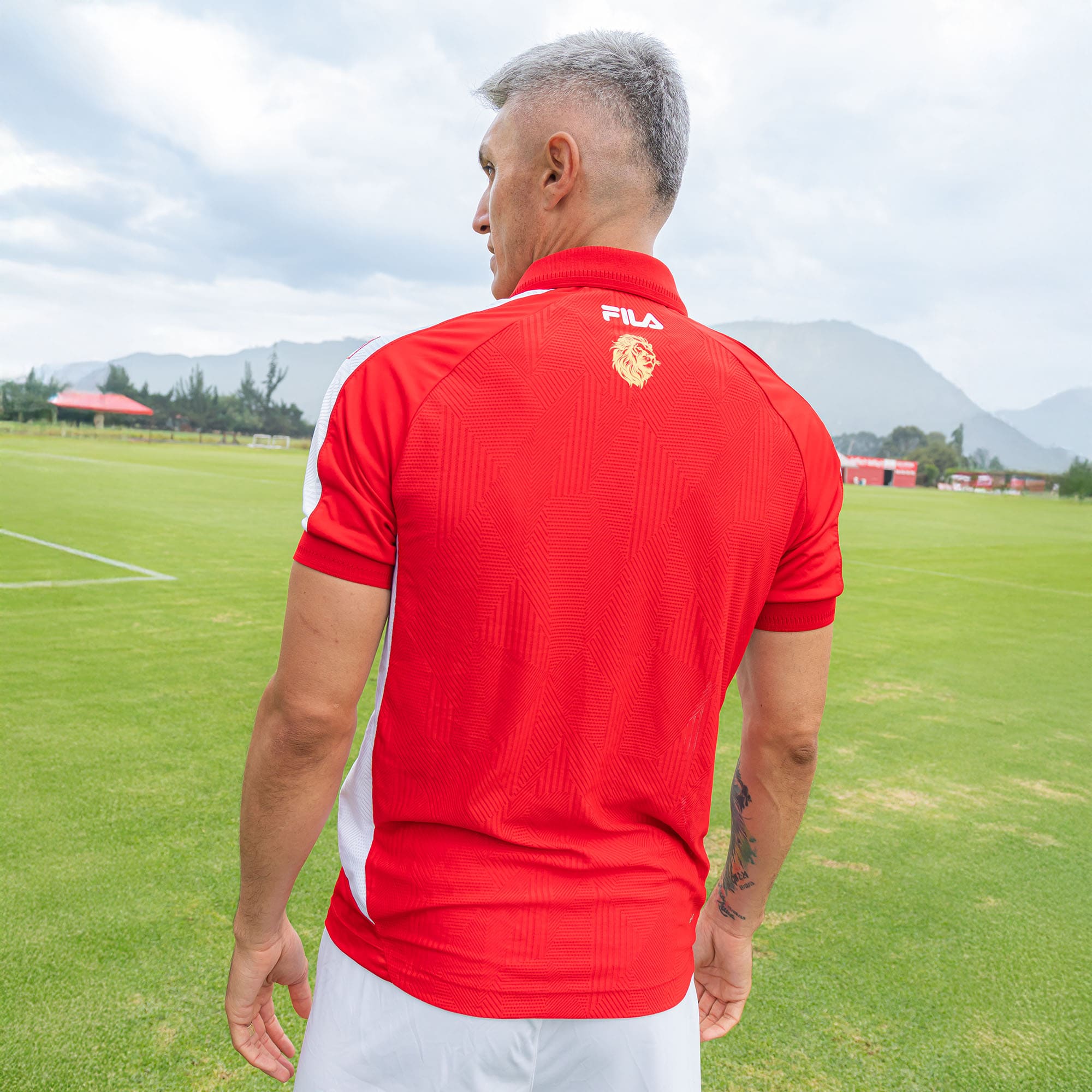 CAMISETA MASCULINA FILA INDEPENDIENTE SANTA FE HOME 2026 - Image 3